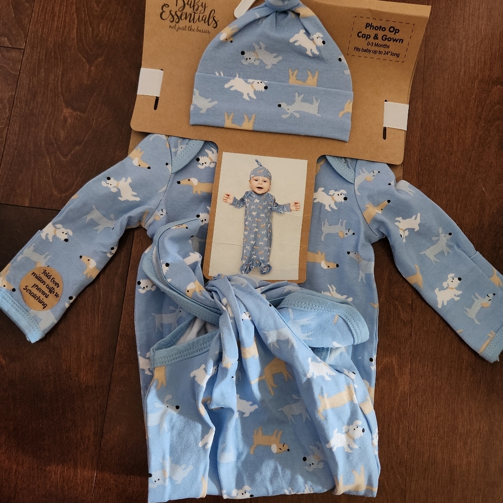 Baby Essentials Photo Op Cap & Gown 0-3M